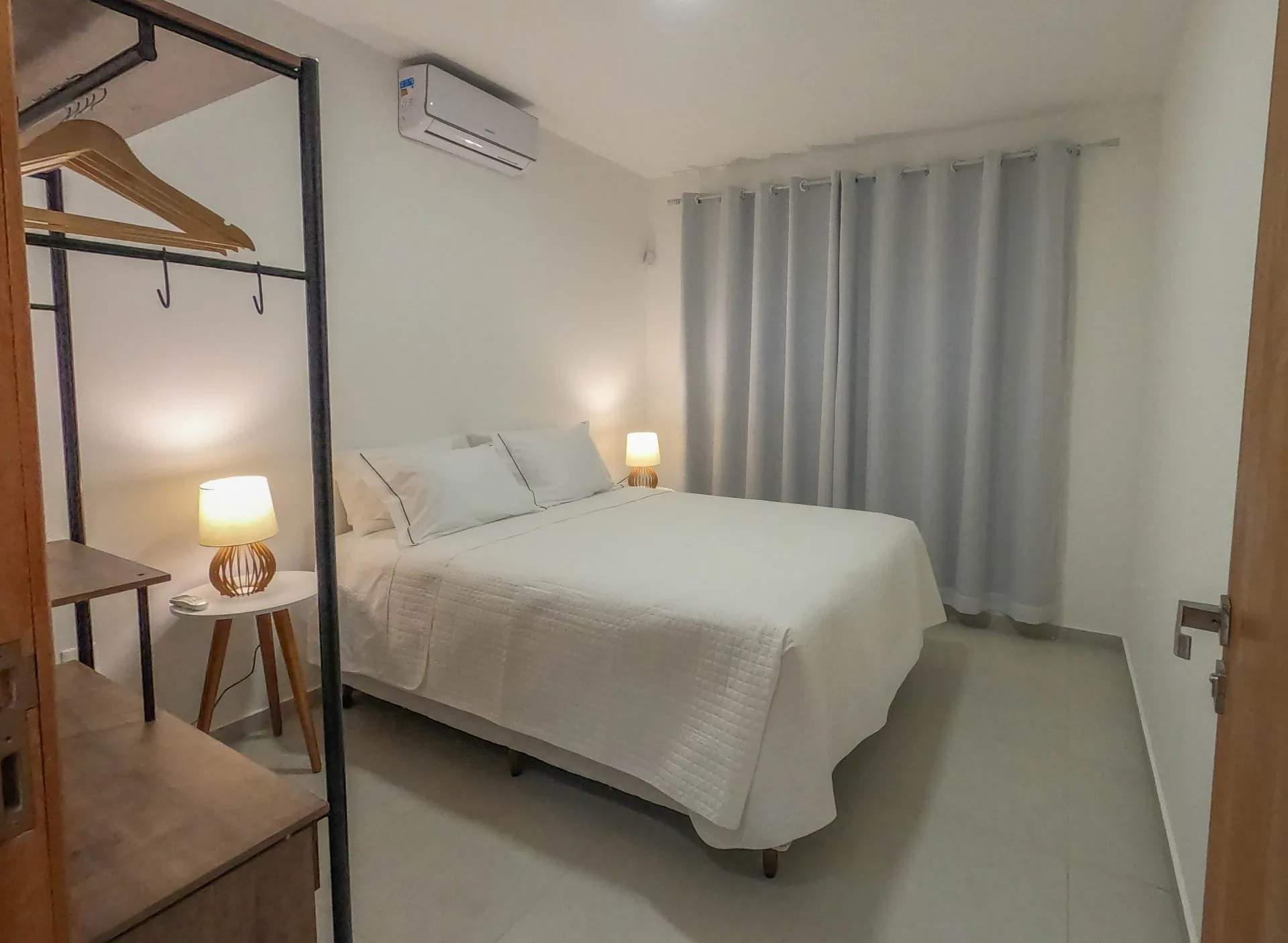 Interior do apartamento térreo, ideal para casal ou família
